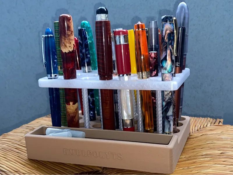 Pen holder (28 pens)