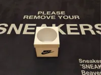 Jardinière boîte à chaussures Nike — photo 1
