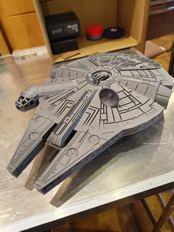 Faucon Millenium — Star Wars, sans supports