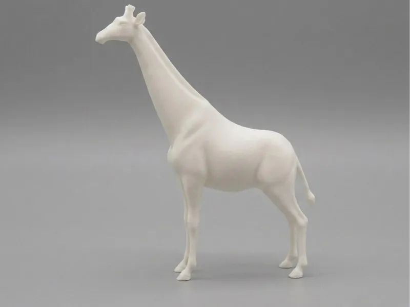 Minimalist Giraffe Sculpture