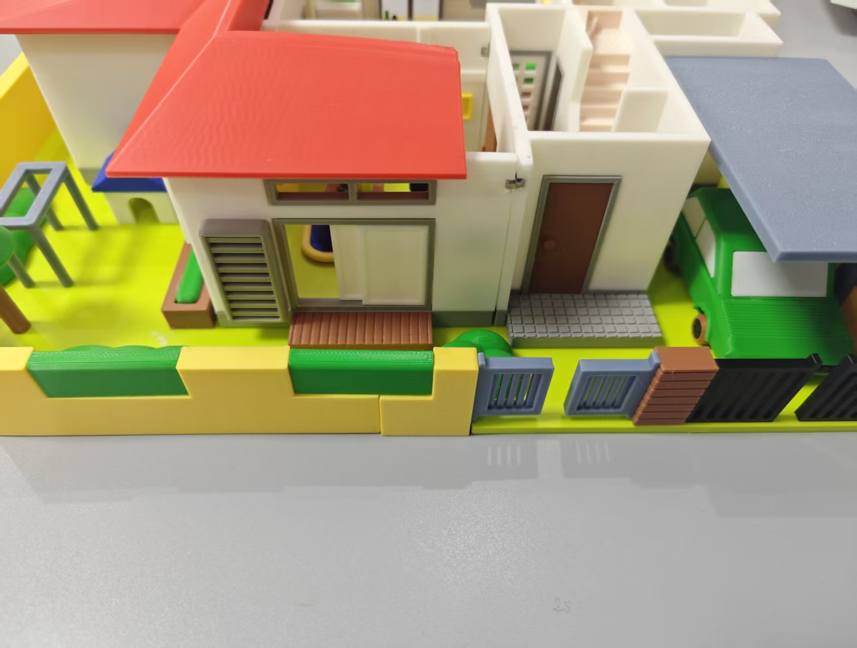 Miniatura 2 do modelo 3D 磁吸“蜡笔小新”建筑分体模型