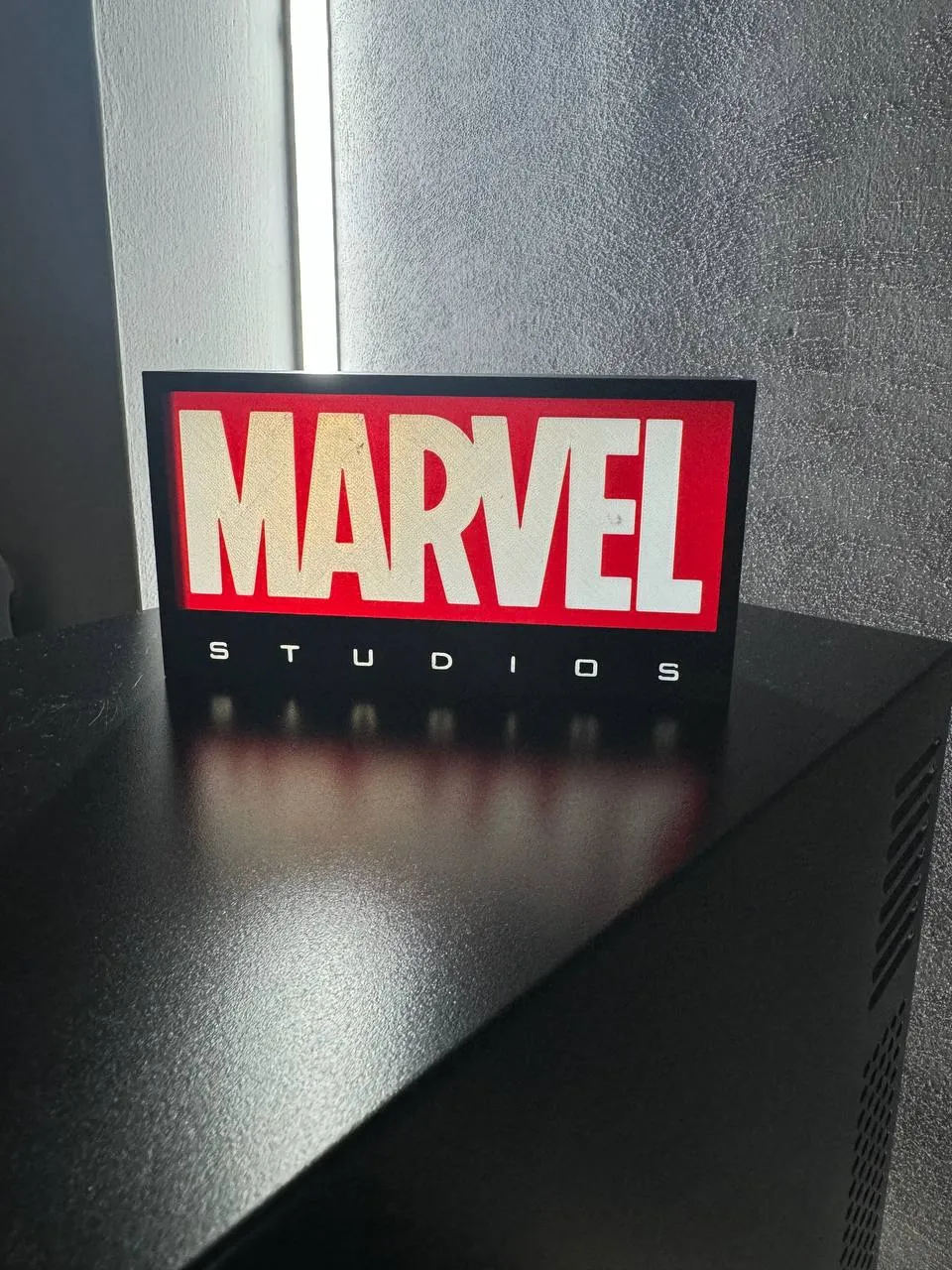 Marvel Led Box Marvel Lithopane LED-LightBox - Free 3D Print Model - MakerWorld