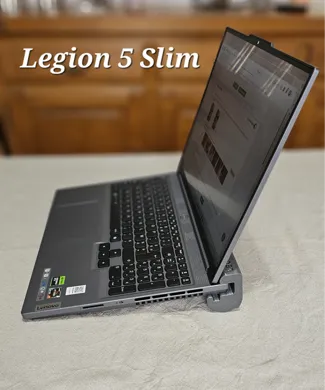 LEGION 5 Slim stand