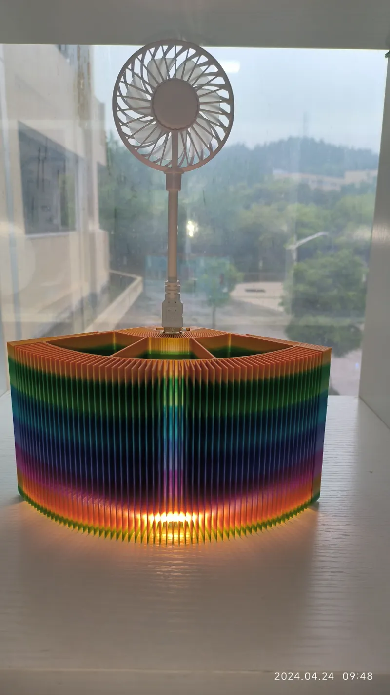 Pen container 笔筒