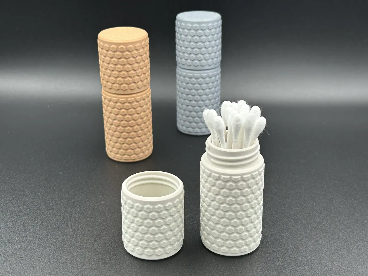 Q-Tip Travel Container V2 view 3