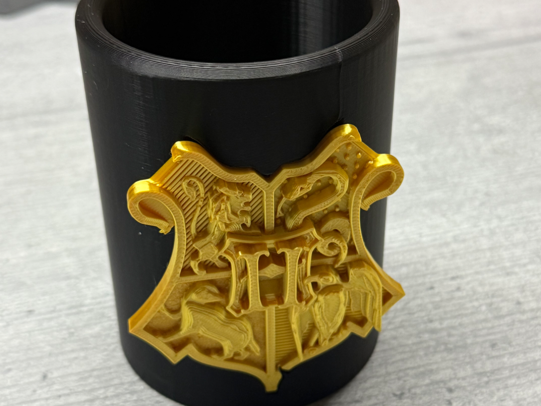 Harry Potter Cup Holder mit Hogwarts Wappen 