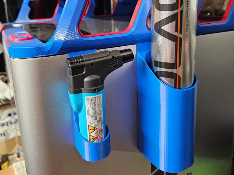 Side holder for spray 
