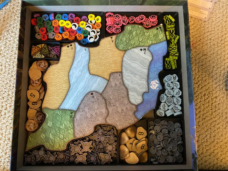 Spirit Island insert (2 sizes) (fits expansions)