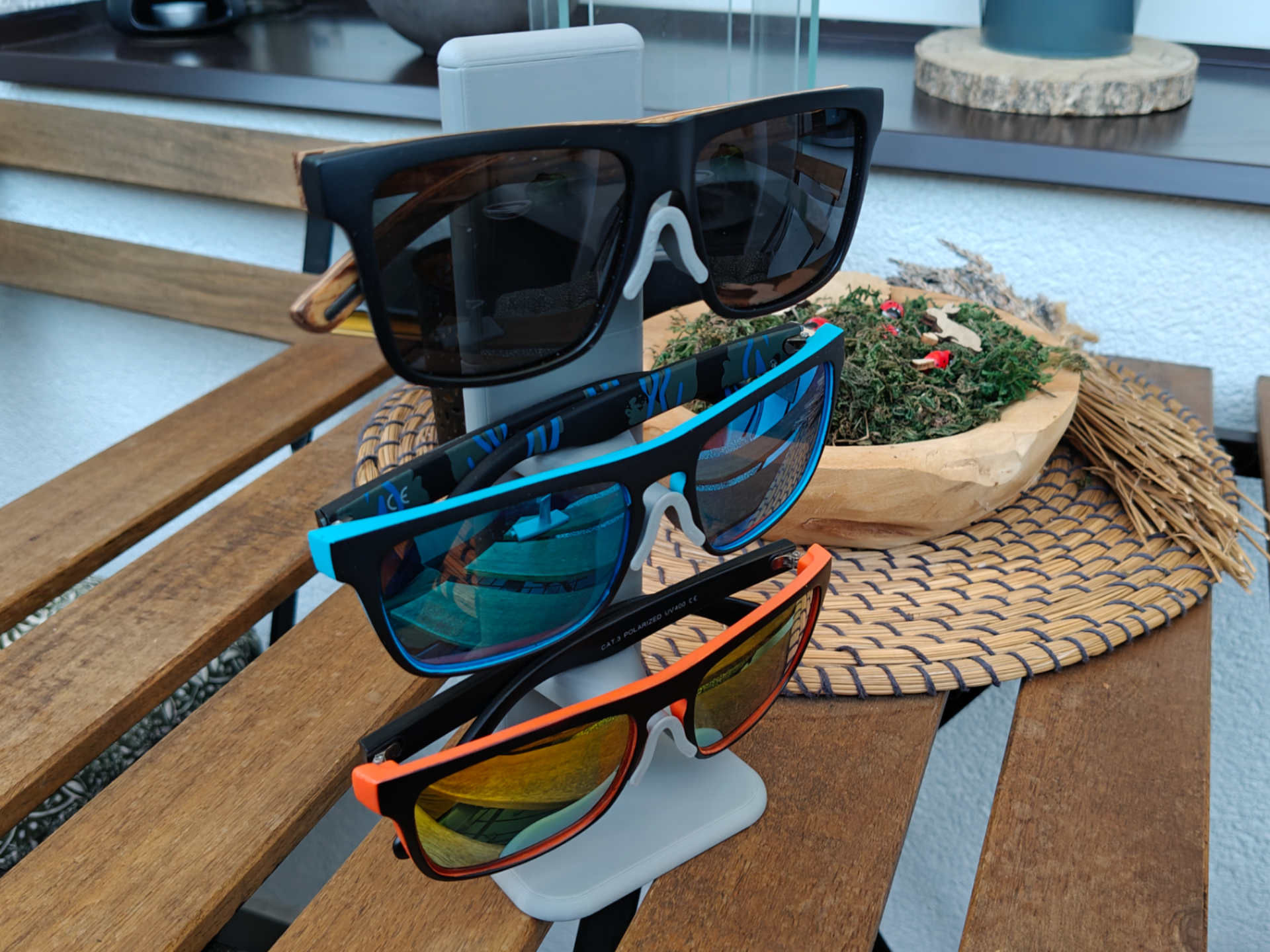 Modular Stackable Sunglasses Stand - no supports 