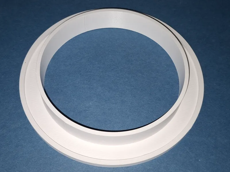 Cover ring for coarse filter pond vacuum cleaner
