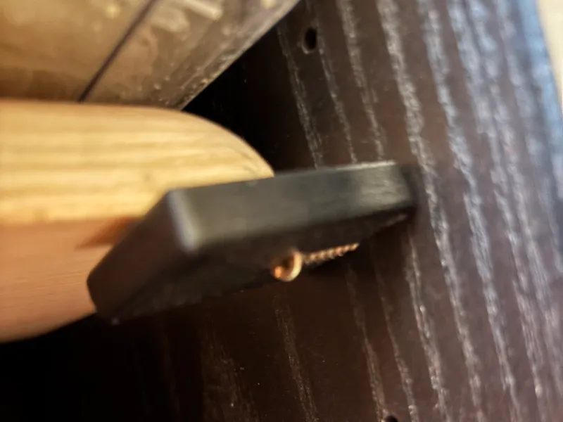 board holder for wardrobe 