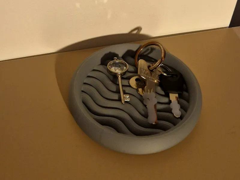 Modern keys tray
