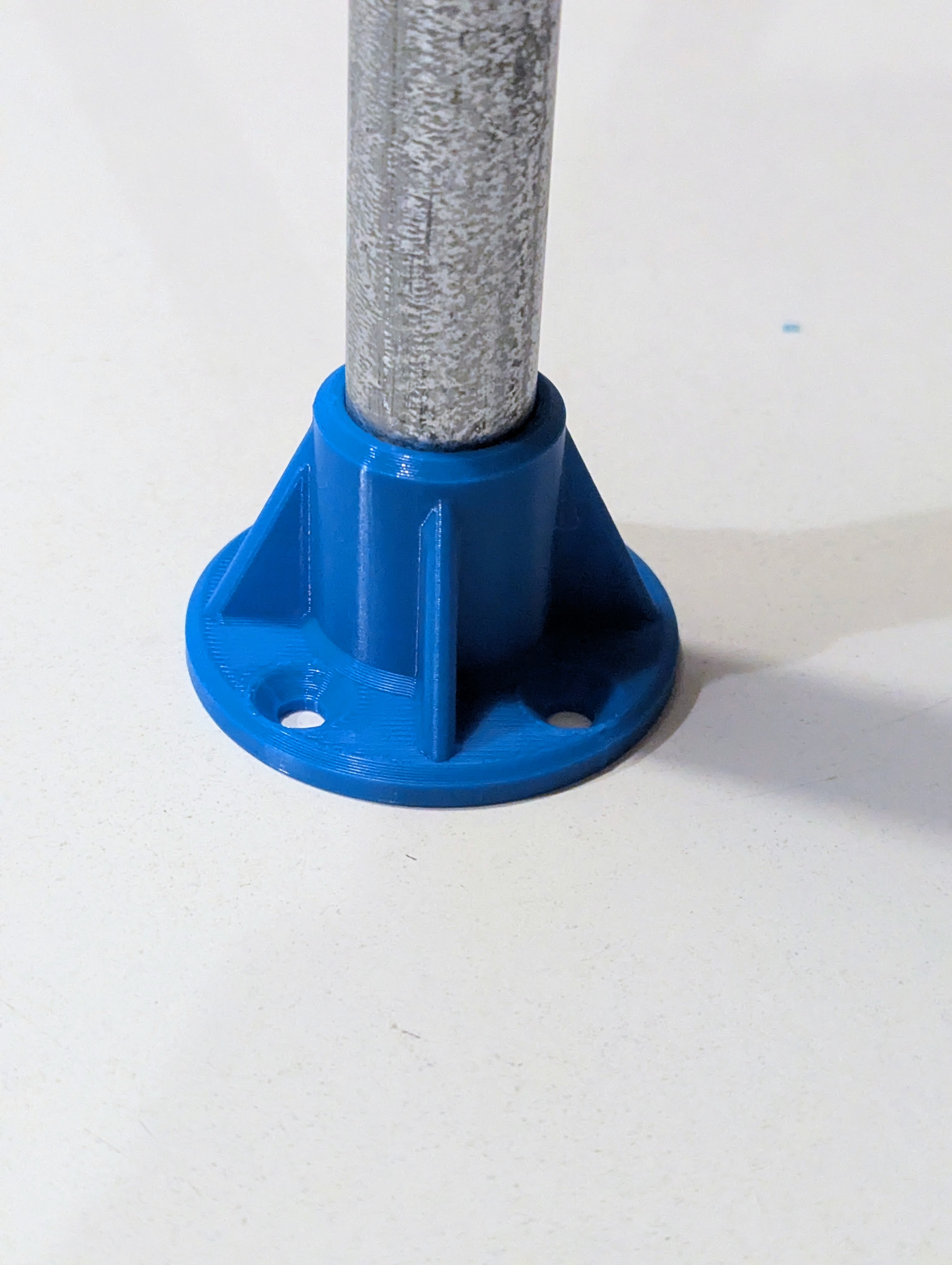 Miniatura 2 do modelo 3D Parametric Round Socket with 4 gussets