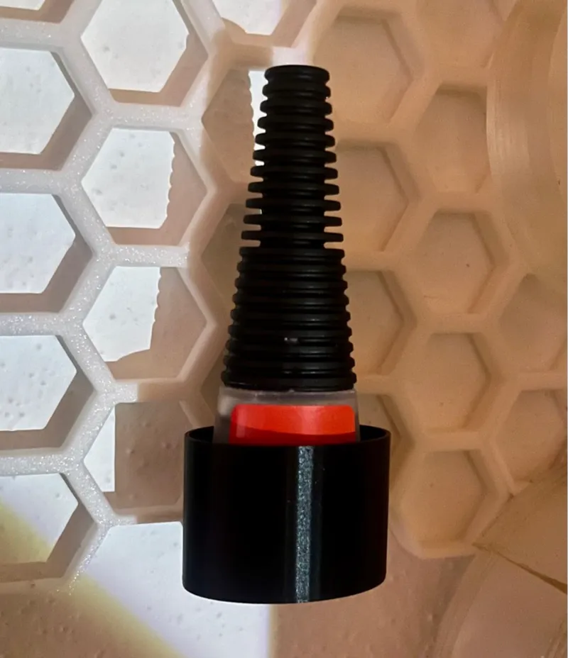 Honeycomb wall - Glue loctite attack 