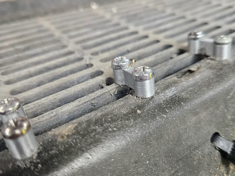 Alfa Romeo GTV6 air dam support piece