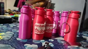 Llavero: botellas todo dia natura — vista de referencia 3