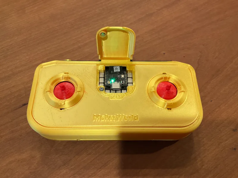 Cyberbrick Remote with tpu Sticks