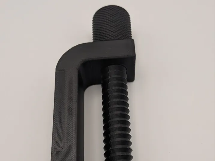 3 inch strong c- clamp, textured knob