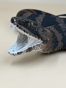Letrero o emblema decorativo: Cottonmouth — Swamp Strike — vista de referencia 4
