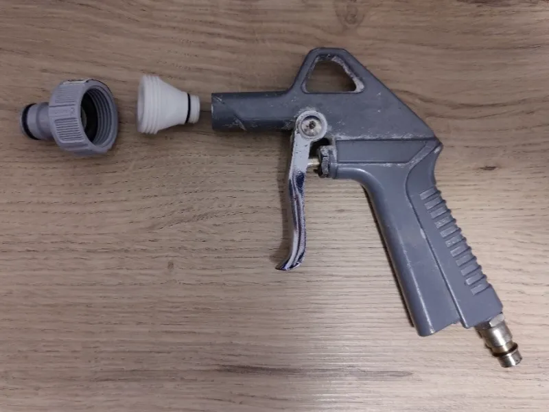 Adapter Druckluft auf Wasseranschluss