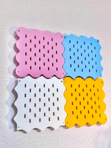 Modelo para impresión 3D: Wavy Pegboard — vista de referencia 2
