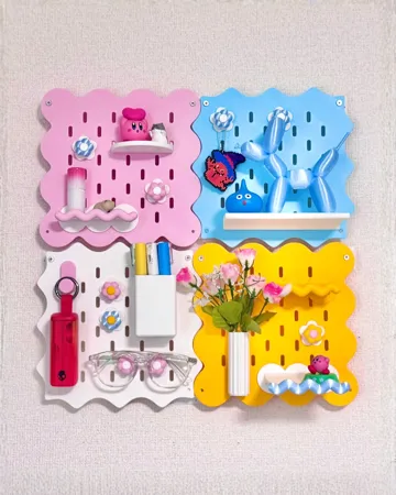 Modelo para impresión 3D: Wavy Pegboard — vista de referencia 3