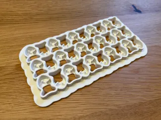 Goldfish Cracker Cutter With Smiles