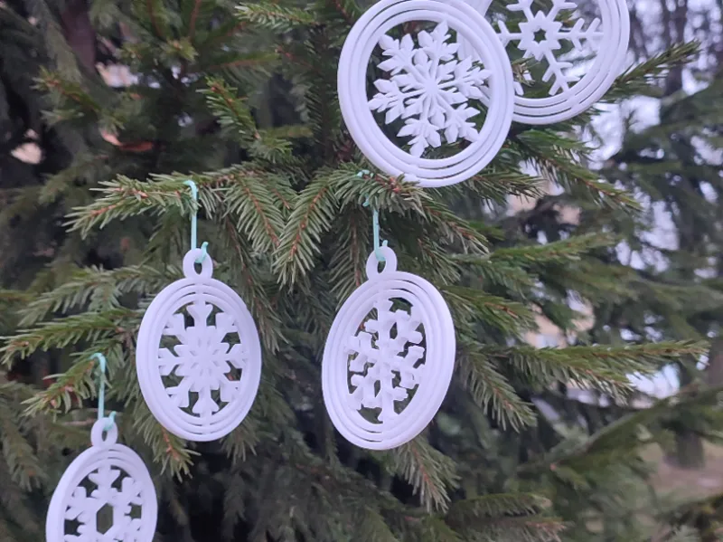 Snowflake Christmas tree decoration