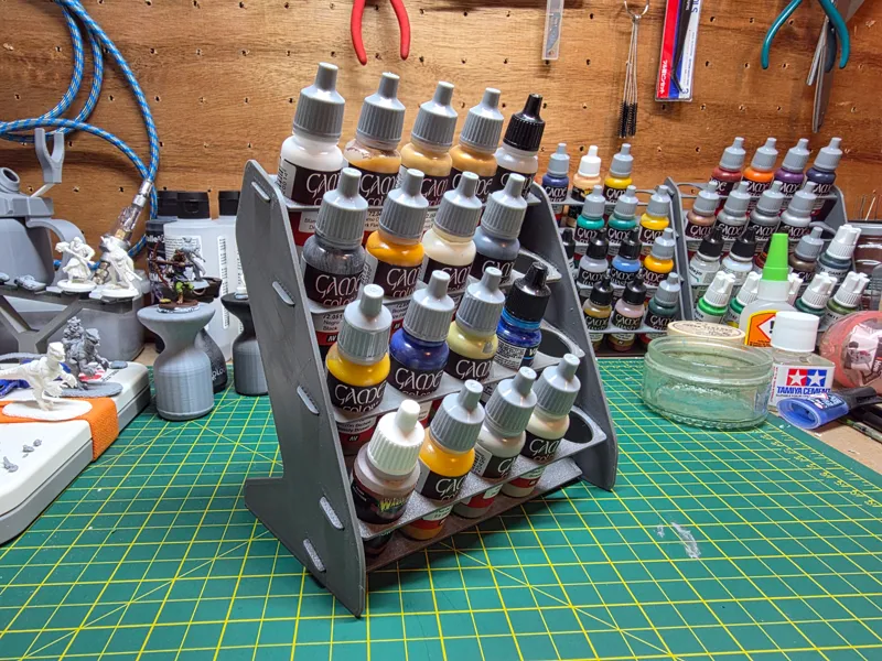 Paint bottle stand