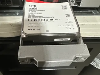 3.5 Tray Caddy for R730