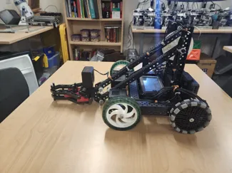 VEX Clawbot robot base and arms 3d printed for fun