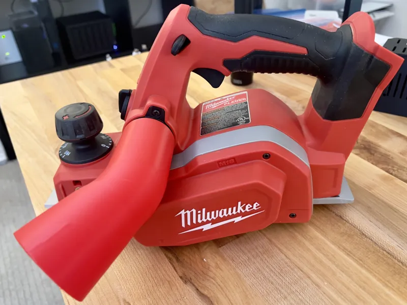 Milwaukee planer exhaust port adapter