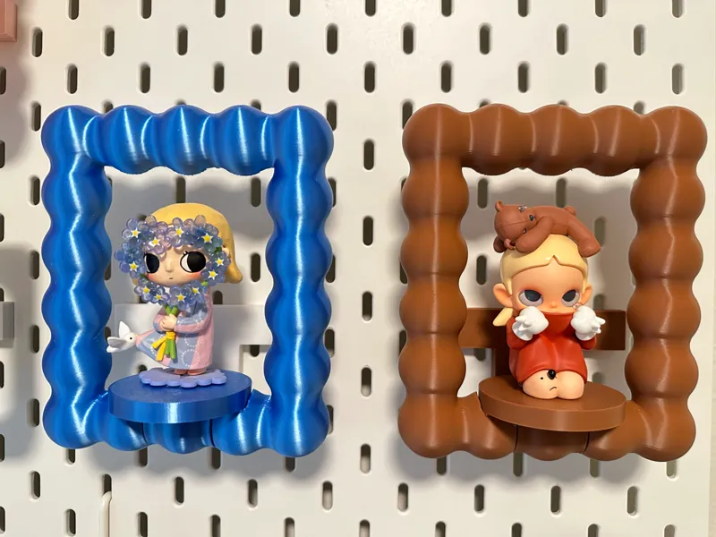 Bubble Floating Frame Display for Mini Figures