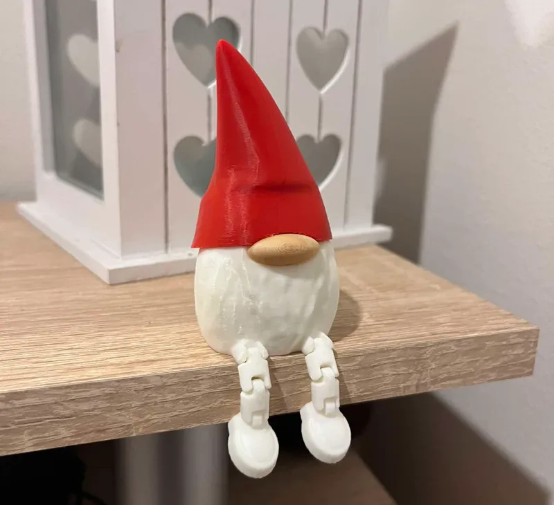 Christmas gnome with legs(no ams)