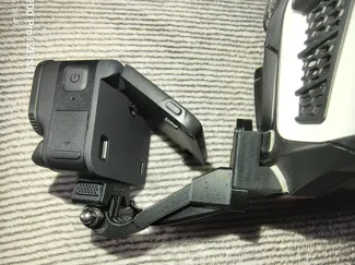 Actioncam monoblock helmet mount