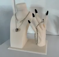 Buste porte-bijoux — photo 2
