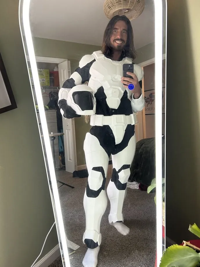 AeroStrike – Modular Sci-Fi Tactical Suit (Part 1) view 2