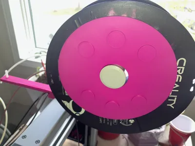 Retaining flange for A1 external spool holder