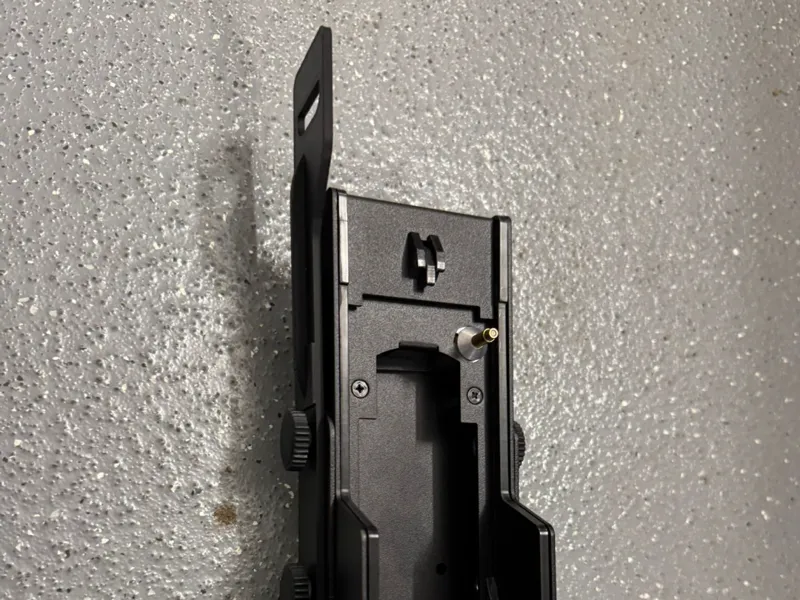 Sepura / WeTech STP8/9000 Mikrofonhalterung