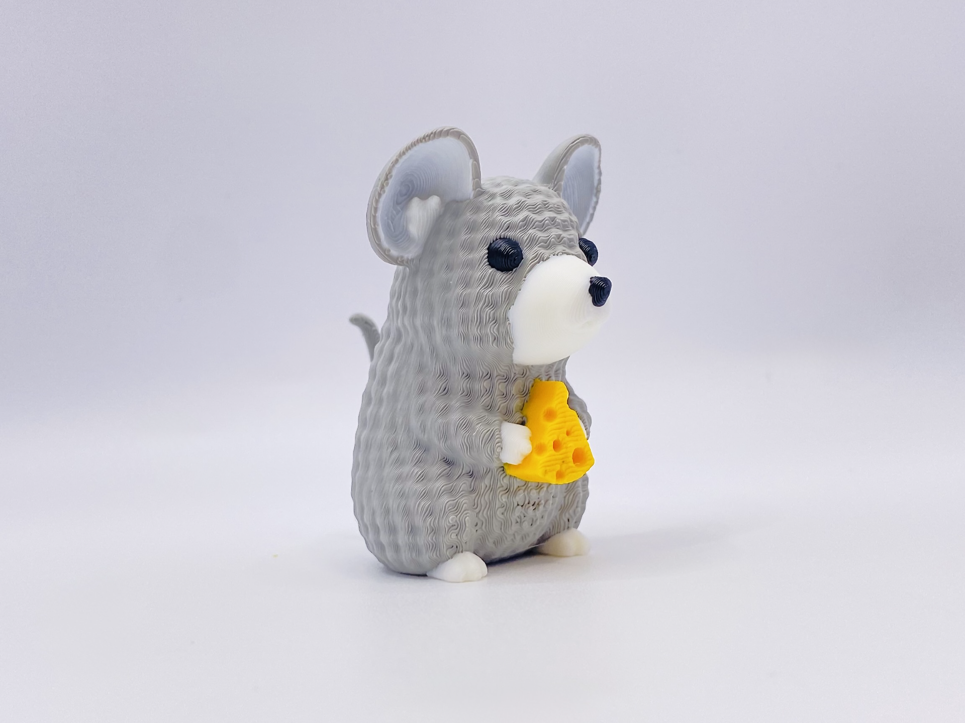 Knitted Mouse with Cheese