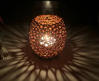 Modern tealight holder