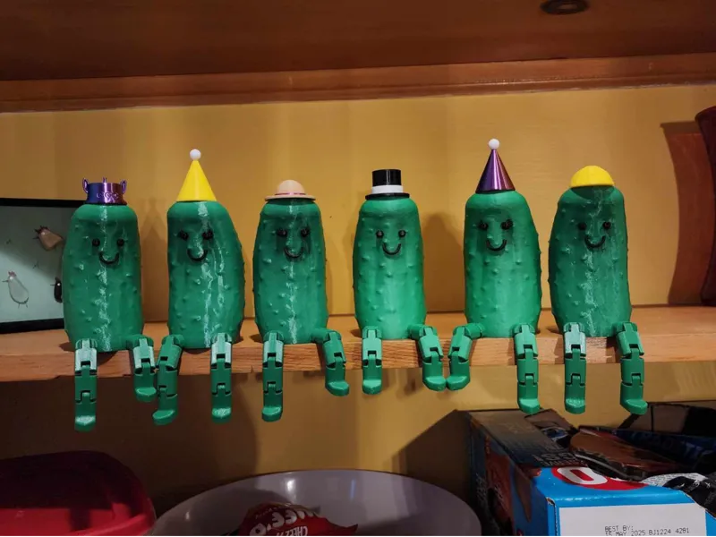 Articulated Pickle Pals with Hats - Pack 1