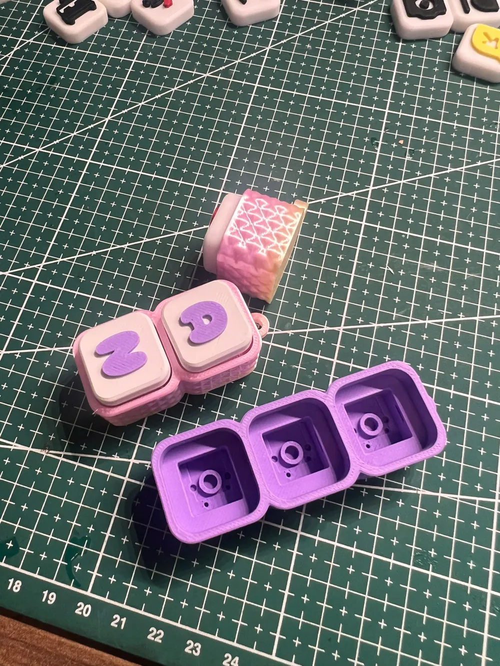 Diamond Pattern Keycap Housing – 1 to 10 Slots - Free 3D Print Model ...