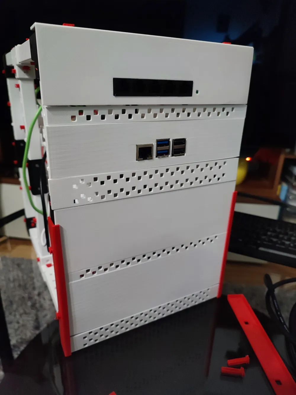 Perry-NAS – Modulares High-End NAS Raspberry Pi 5 - Free 3D Print Model ...
