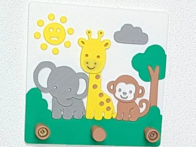 SafariSnug_Wall Mounted Coat Rack For Kids