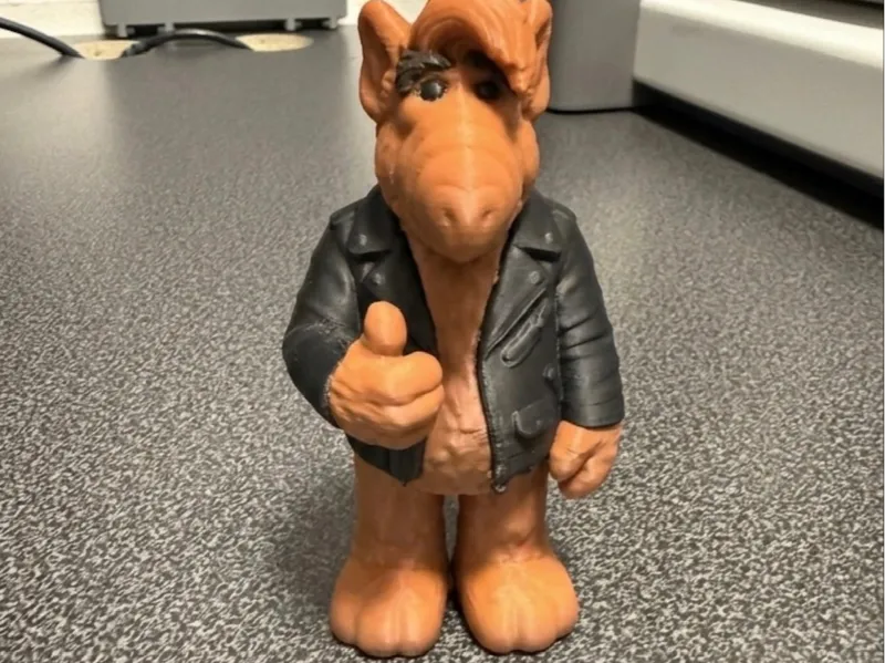 Alf in Lederjacke 