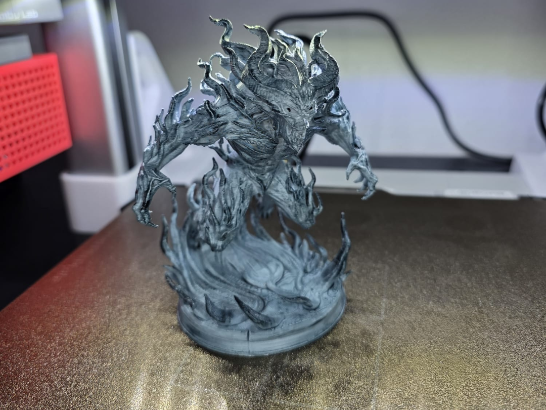 Shadow Wraith – Fließender Schatten-Dämon