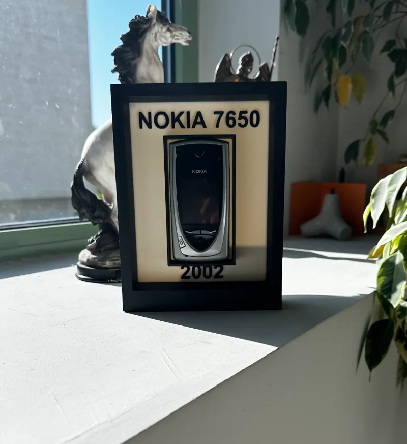 Nokia 7650 Display frame