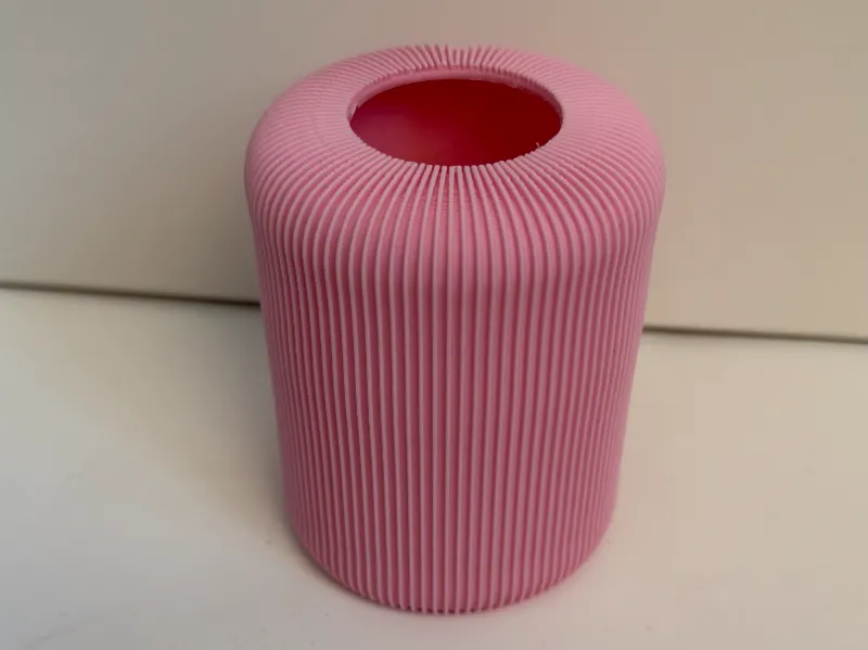 Kleine gerade Vase