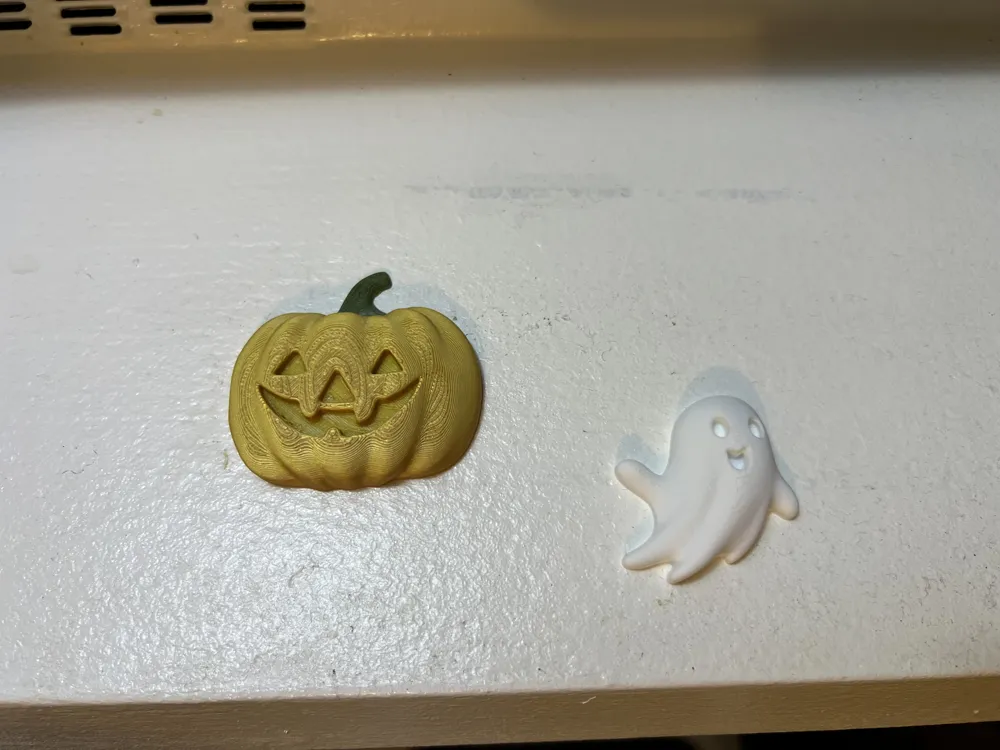 Pumpkin and Ghost Magnets by KaBooM MakerWorld: Download Free 3D Models